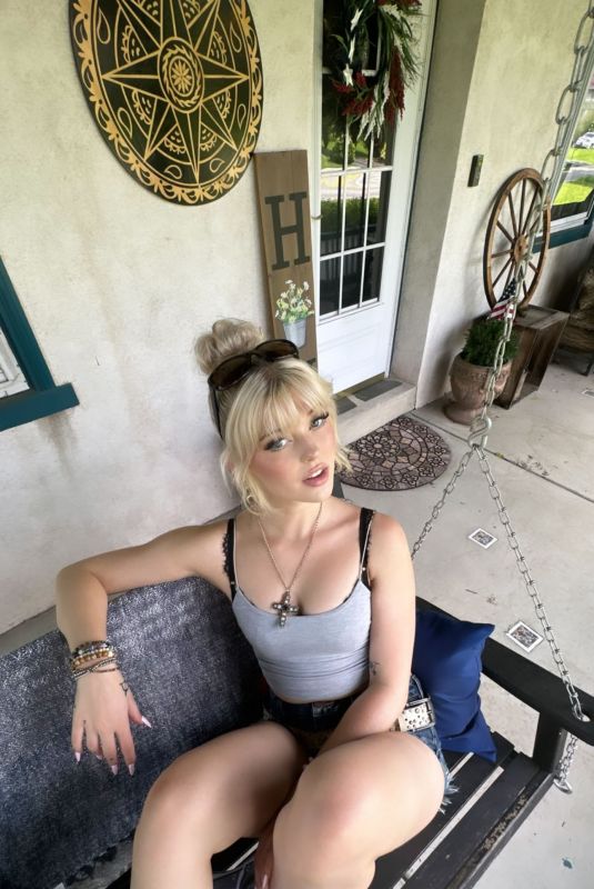 LOREN GRAY - Instagram Photos 07/30/2023
