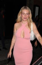 LOTTIE MOSS Leaves Louie Restaurant in Covent Garden in London 07/26/2023