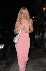 LOTTIE MOSS Leaves Louie Restaurant in Covent Garden in London 07/26/2023