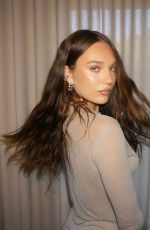 MADDIE ZIEGLER - Givenchy Event Portraits, July 2023
