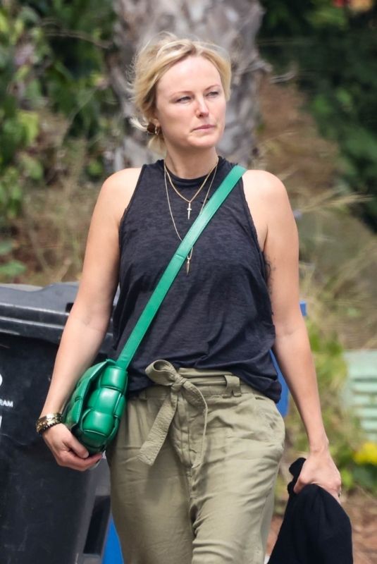 MALIN AKERMAN Arrives at a Friend