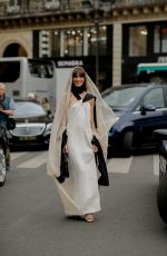 MARA LAFONTAN Arrives at Stephane Rolland Fall/winter 23/24 Haute Couture Show in Paris 07/04/2023
