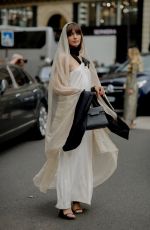 MARA LAFONTAN Arrives at Stephane Rolland Fall/winter 23/24 Haute Couture Show in Paris 07/04/2023