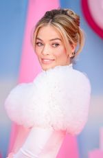 MARGOT ROBBIE at Barbie Premiere in London 07/12/2023