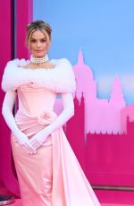 MARGOT ROBBIE at Barbie Premiere in London 07/12/2023