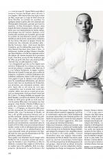 MARGOT ROBBIE in M Le Magazine du Monde, July 2023