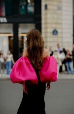 MARIELLA SARTO Arrives at Stephane Rolland Fall/Winter 23/24 Haute Couture Show in Paris 07/04/2023