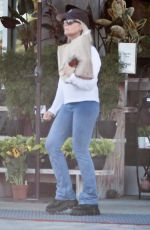 MELISSA COHEN Out Shopping at Whole Foods in Malibu 07/14/2023