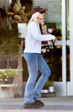 MELISSA COHEN Out Shopping at Whole Foods in Malibu 07/14/2023
