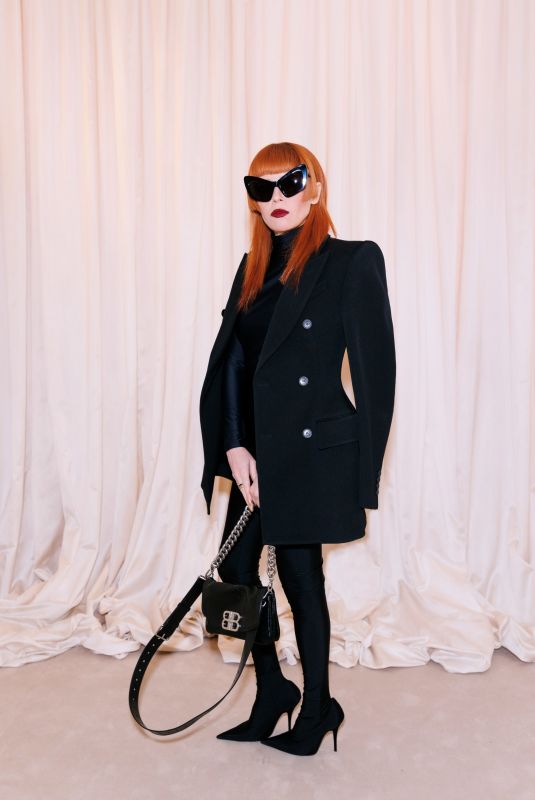NATASHA LYONNE at Balenciaga Haute Couture Spring/Summer 2023 Paris Fashion Week, 05.07.2023