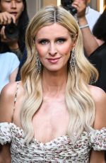 NICKY and KATHY HILTON Arrives at Giambattista Valli Haute Couture Fall/Winter 2023/2024 Show in Paris 07/03/2023