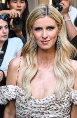 NICKY and KATHY HILTON Arrives at Giambattista Valli Haute Couture Fall/Winter 2023/2024 Show in Paris 07/03/2023