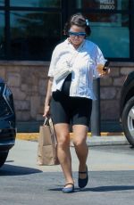 Pregnant ALIA SHAWKAT Shopping at Gelson