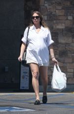 Pregnant STASSI SCHROEDER Shopping at Gelson