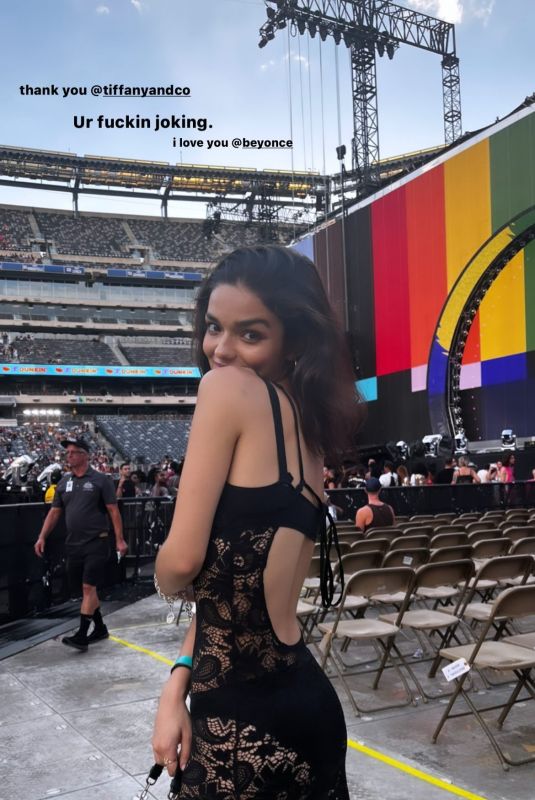 RACHEL ZEGLER - Instagram Photos 07/30/2023