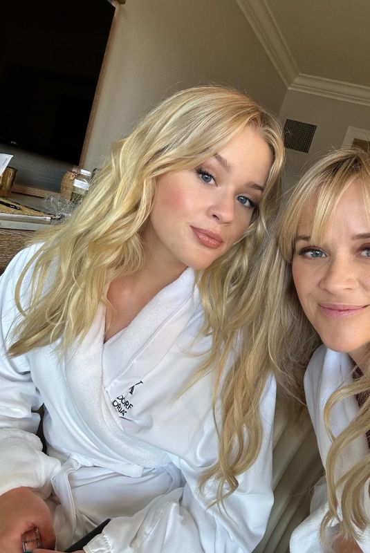 REESE WITHERSPOON – Instagram Photos 07/24/2023