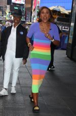 ROBIN ROBERTS Arrives at Good Morning America in New York 07/24/2023