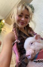 SABRINA CARPENTER - Instagram Photos 07/20/2023
