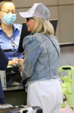 SARAH MICHELLE GELLAR at LAX Airport in Los Angeles 07/11/2023