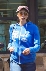 SARAH SILVERMAN Shopping at Gelson