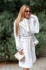 SHAKIRA at Viktor & Rolf Haute Couture Fall/winter 2023/2024 Show at Paris Fashion Week 07/05/2023