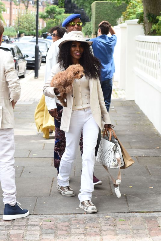 SINITTA Arrives at Jackie Sinclair Summer Party in London 07/09/2023