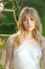 SUKI WATERHOUSE at Cloudy Bay Wines & Outstanding in the Field Celebrate Art of Entertaining in New York 07/20/2023