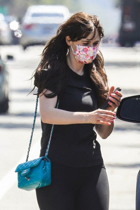 ZOOEY DESCHANEL Leaves Morning Workout in Brentwood 07/28/2023
