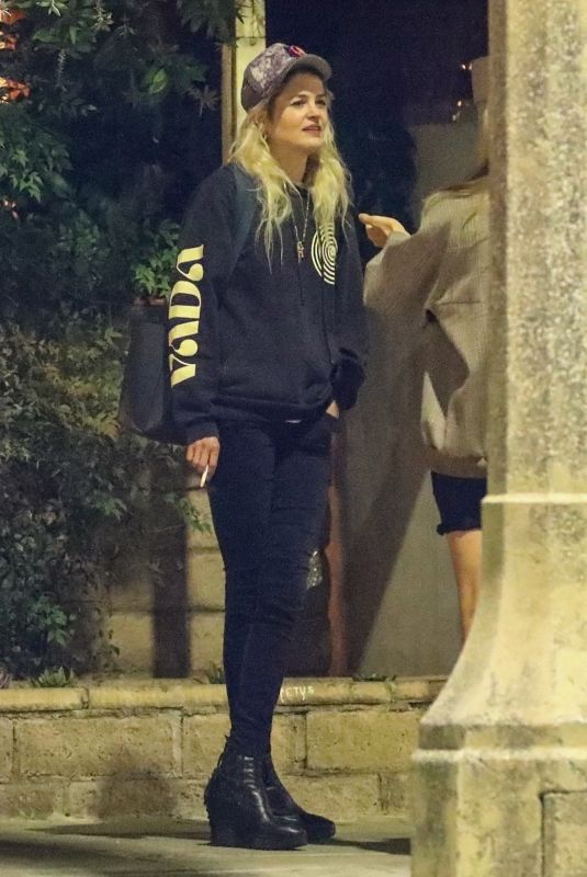 ALISON MOSSHART Out for Dinner at Matsuhisa in Beverly Hills 08/26/2023