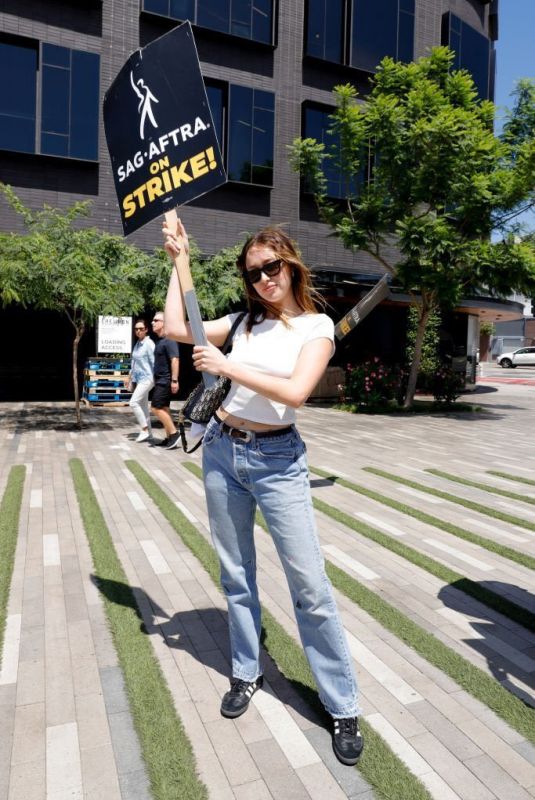 ALYCIA DEBNAM-CAREY at Picket Line for Sag-aftra Strike in Culver City 08/17/2023