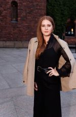 AMY ADAMS at Max Mara Resort 2024 Collection Fashion Show 06/11/2023