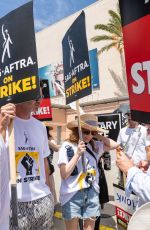 ANNA KENDRICK at Sag-aftra Strike in Los Angeles 08/01/2023