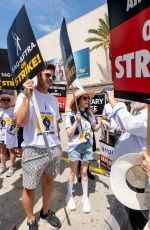 ANNA KENDRICK at Sag-aftra Strike in Los Angeles 08/01/2023