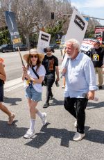 ANNA KENDRICK at Sag-aftra Strike in Los Angeles 08/01/2023