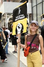 ANNASOPHIA ROBB at SAG-AFTRA Strike in New York 08/03/2023