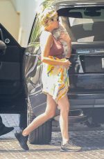 ASHLEY BENSON and Brandon Davis Out for Lunch with Their Dog in Los Angeles 08/23/2023 