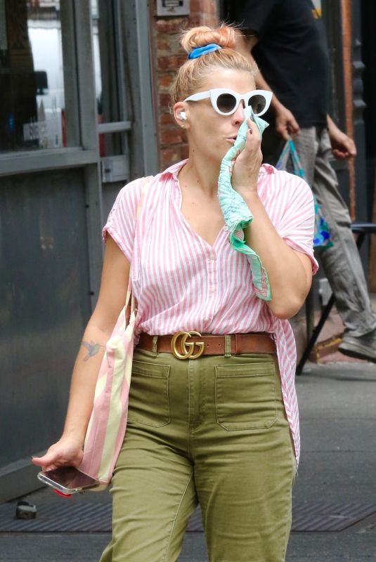 BUSY PHILIPPS Out and About in New York 08/07/2023