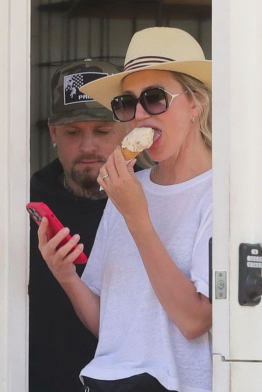 CAMERON DIAZ and Benji Madden Out for Ice Cream in Los Angeles 07/31/2023