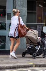 CHLOE MADELEY Leaves a Wine Merchant in London 08/03/2023