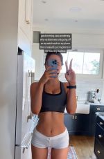 ELSIE HEWITT - Instagram Photos 08/07/2023