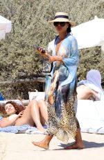 EMMA WEYMOUTH Out for Lunch at Club 55 in St Tropez 08/12/2023