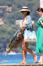 EMMA WEYMOUTH Out for Lunch at Club 55 in St Tropez 08/12/2023
