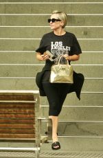 FIFI BOX Arrives at Pilates Class in Melbourne 08/04/2023