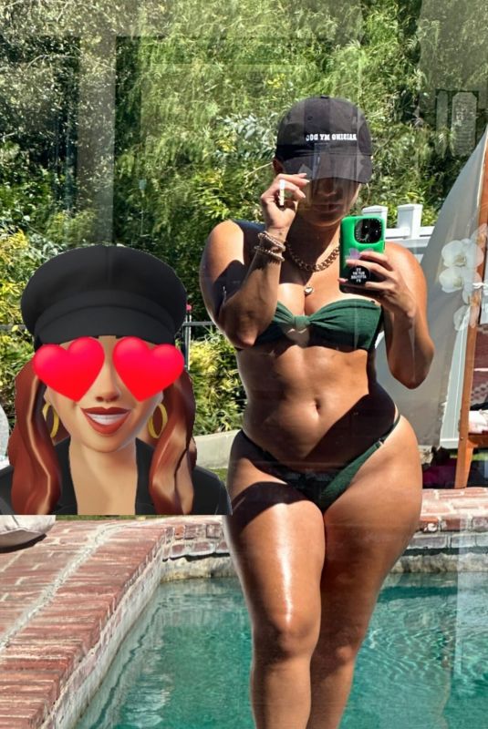 FRANCIA RAISA - Instagram Photos 08/13/2023