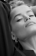 FRIDA AASEN - Instagram Photos 08/08/2023