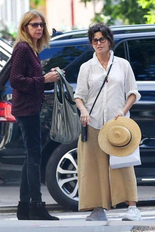 GINA GERSHON Out for Lunch with a Friend at One White Street in New York 08/18/2023