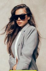 HAILEE STEINFELD - Instagram Photos and Video 08/15/2023