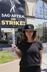 JEANNE TROPPLEHORN at SAG-AFTRA and WGA Strike at Paramount Studios in Hollywood 08/04/2023