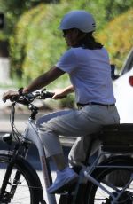 JENNIFER GARNER Out Riding a Bike in Brentwood 08/27/2023