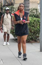 JENNIFER HUDSON Shopping for New Glasses at EyeBar Optician in Beverly Hills 07/31/2023